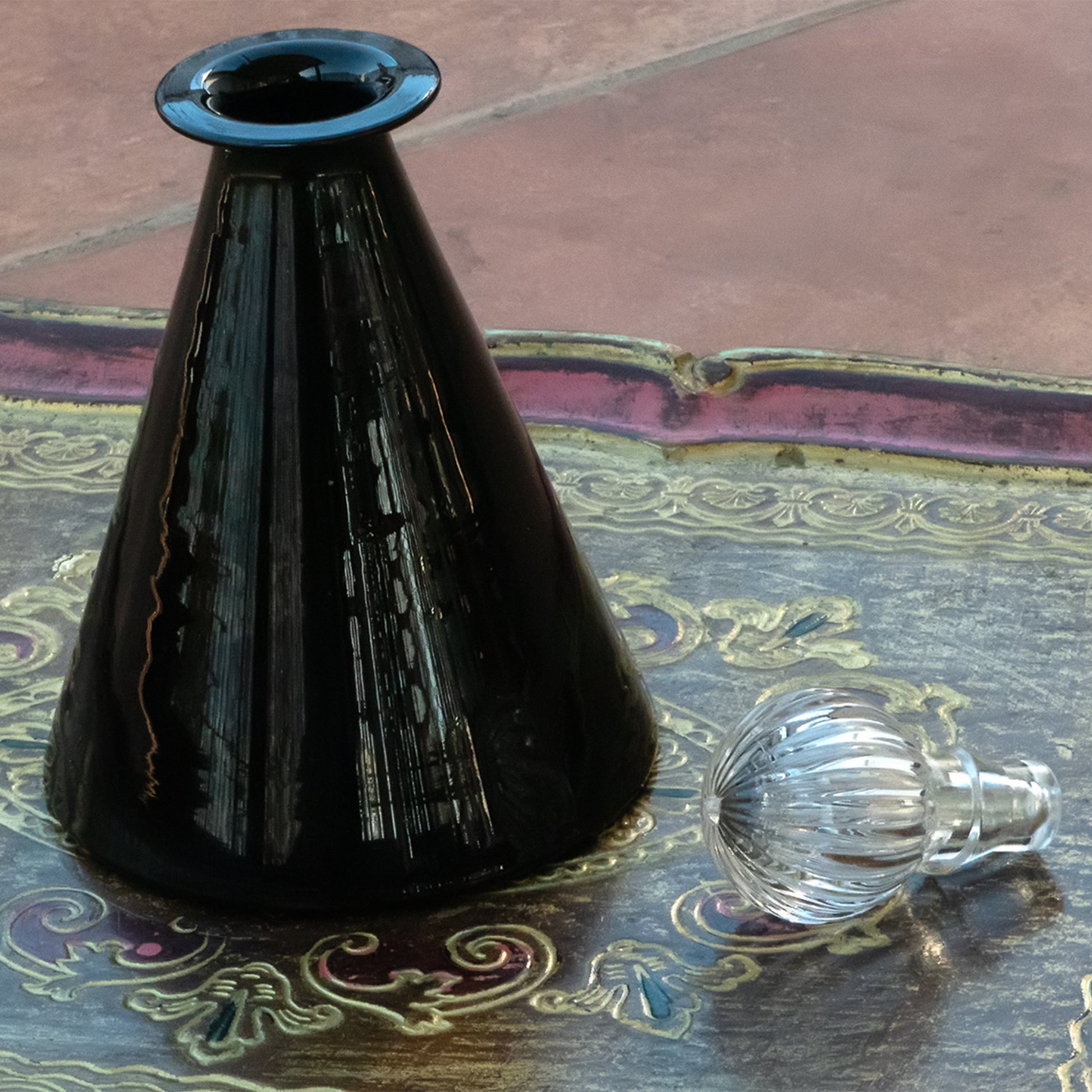 Conic black Murano glass bottle with transparent glass stopper