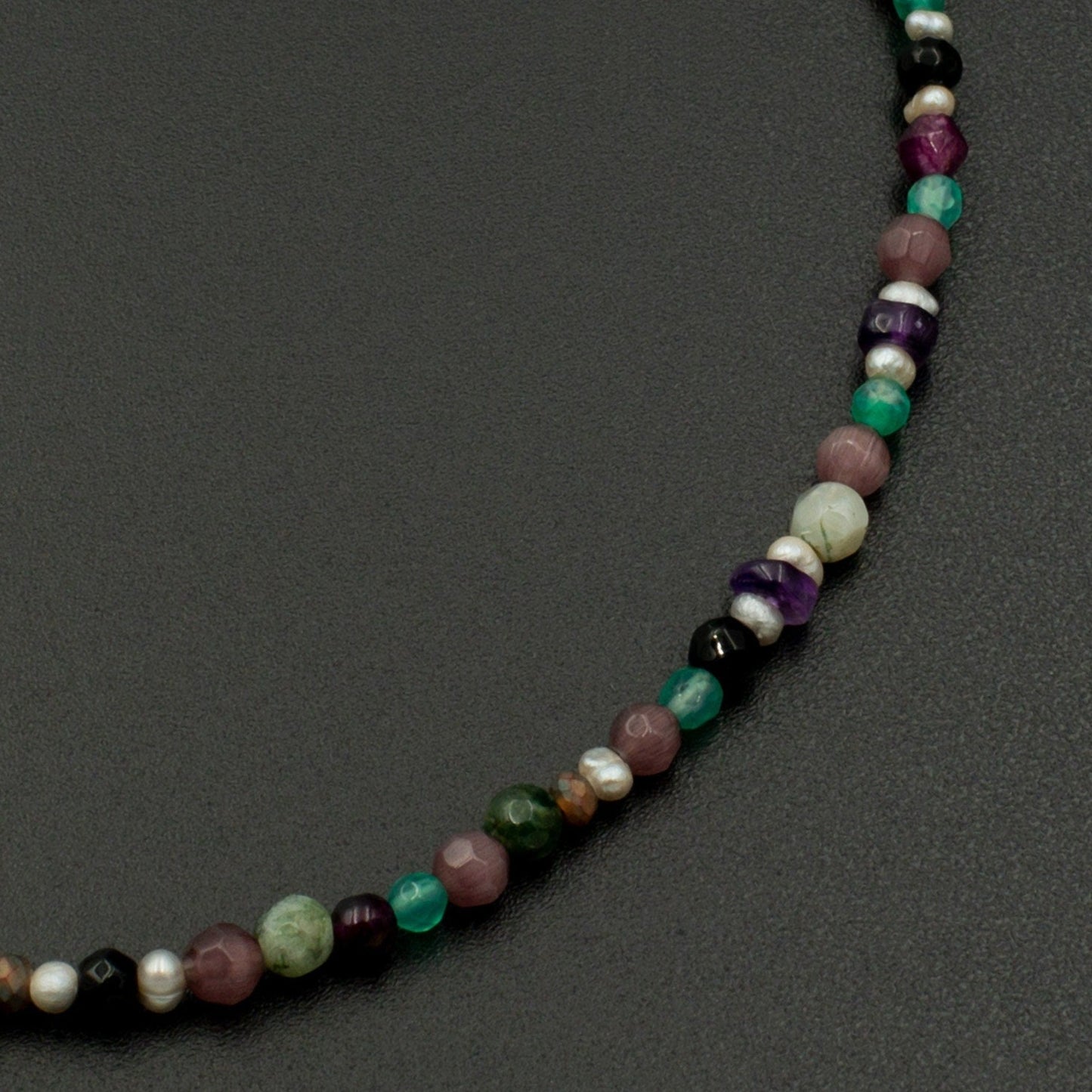 Thin multicolored necklace